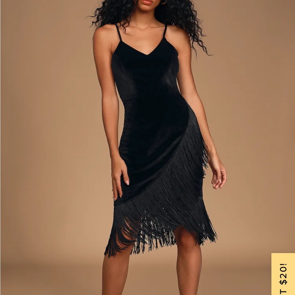 Lulu’s velvet fringe dress